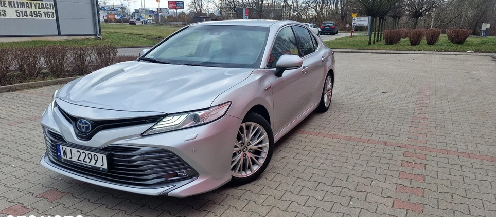 Toyota Camry cena 123900 przebieg: 125354, rok produkcji 2020 z Warszawa małe 781